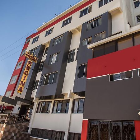 Hotel Regina โกชาบัมบา ภายนอก รูปภาพ