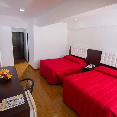 Hotel Regina โกชาบัมบา ภายนอก รูปภาพ