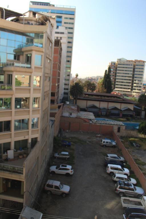 Hotel Regina โกชาบัมบา ภายนอก รูปภาพ
