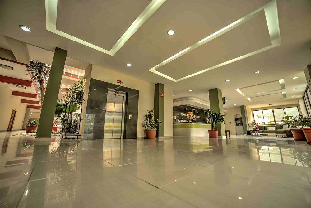 Hotel Regina โกชาบัมบา ภายนอก รูปภาพ