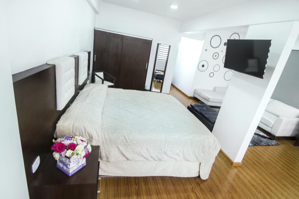 Hotel Regina โกชาบัมบา ภายนอก รูปภาพ