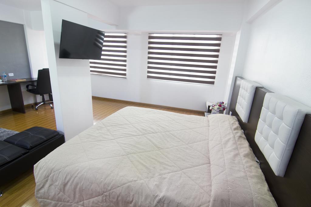 Hotel Regina โกชาบัมบา ภายนอก รูปภาพ