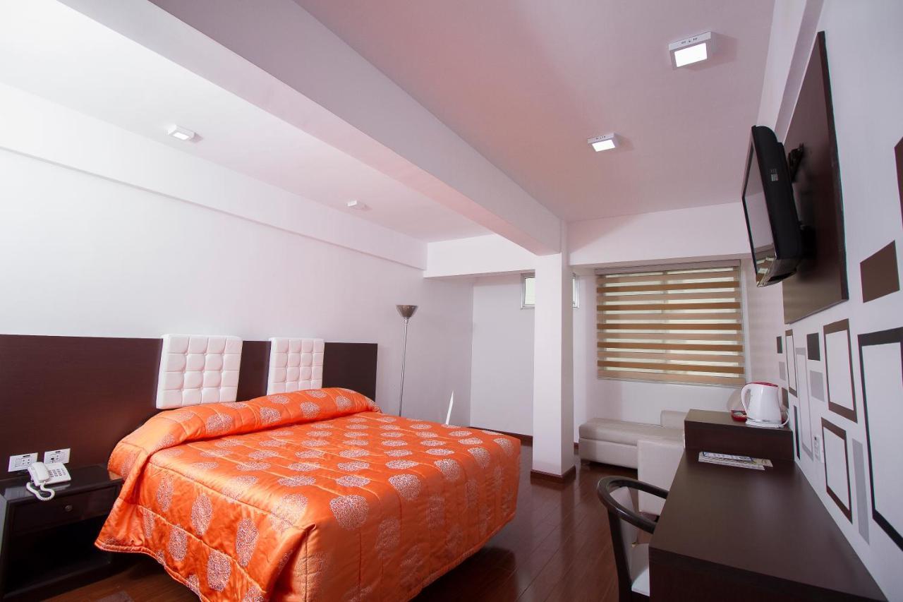 Hotel Regina โกชาบัมบา ภายนอก รูปภาพ