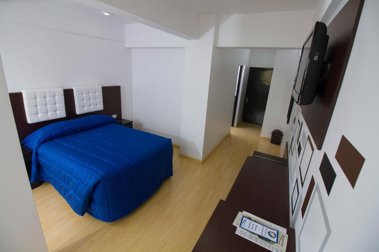 Hotel Regina โกชาบัมบา ภายนอก รูปภาพ