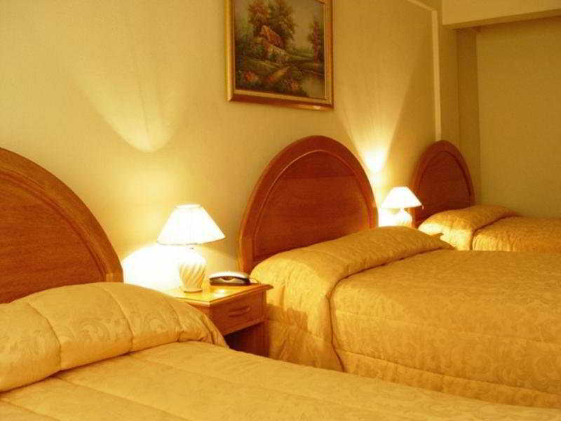 Hotel Regina โกชาบัมบา ภายนอก รูปภาพ